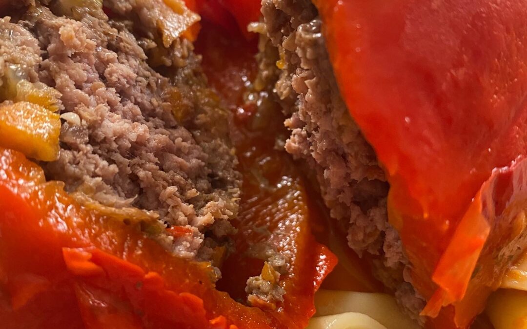 Pimientos rellenos de carne al horno