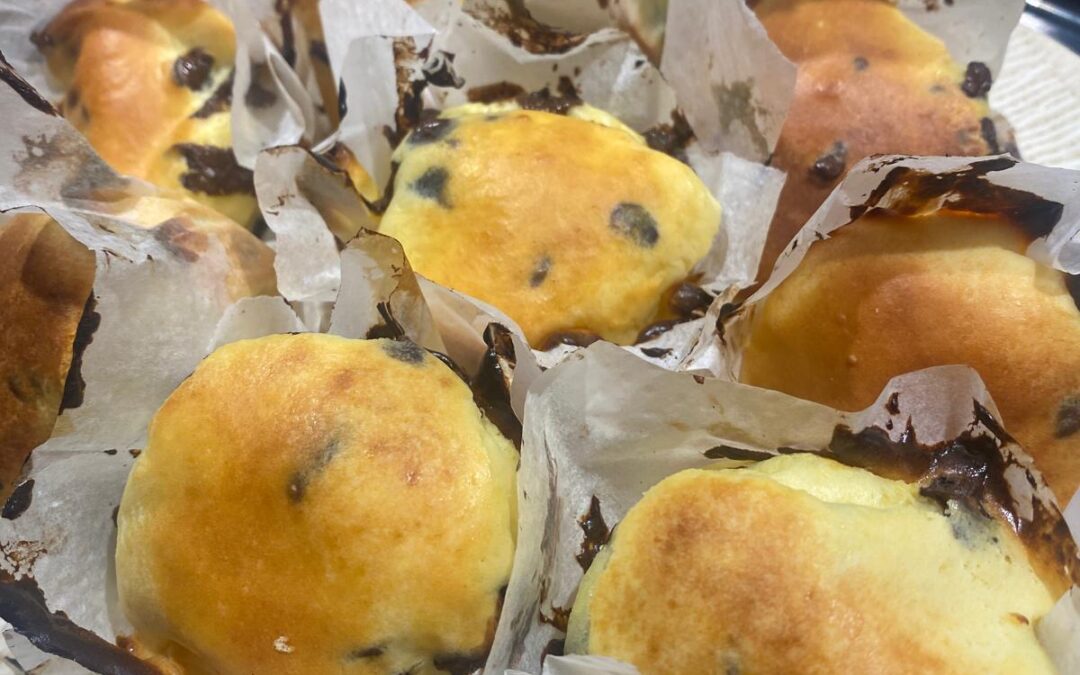 Bollitos de leche con pepitas de chocolate
