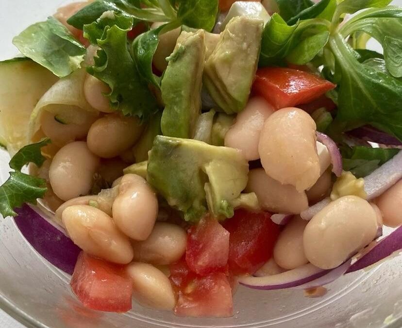 Ensalada de alubias blancas